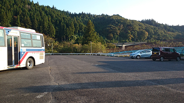 駐車場全体